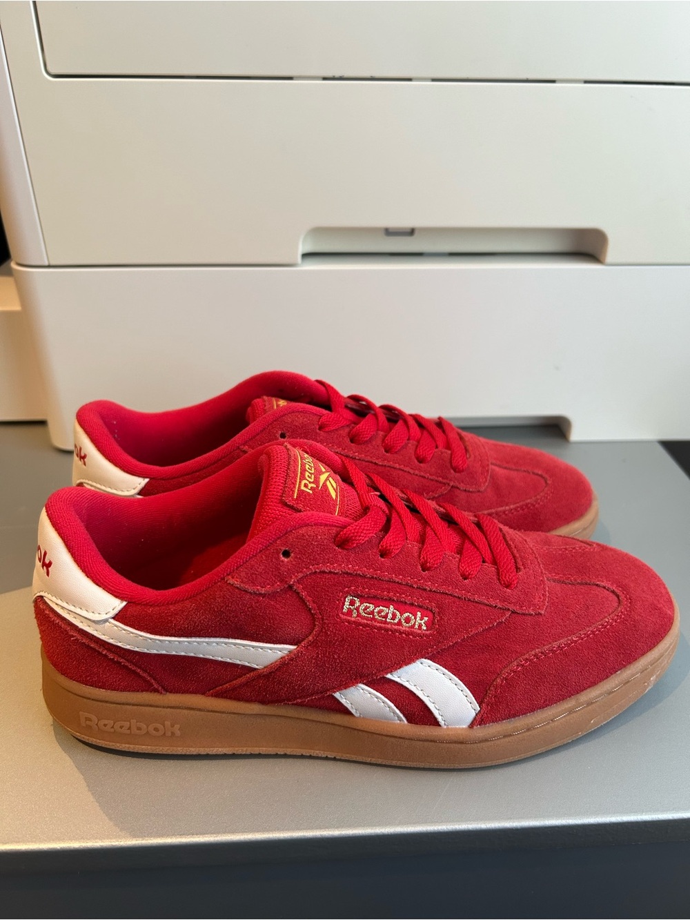 Reebok Women’s Suede Sneakers Size 8
